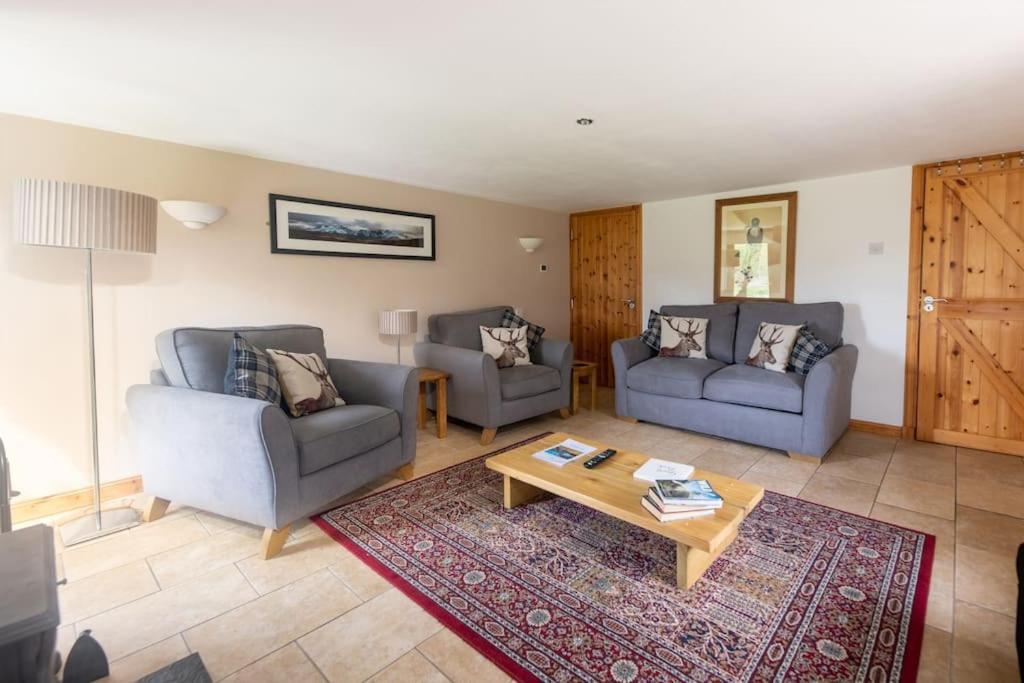 Cosy & Rustic Retreat - Woodland Cottage. Nairn Buitenkant foto