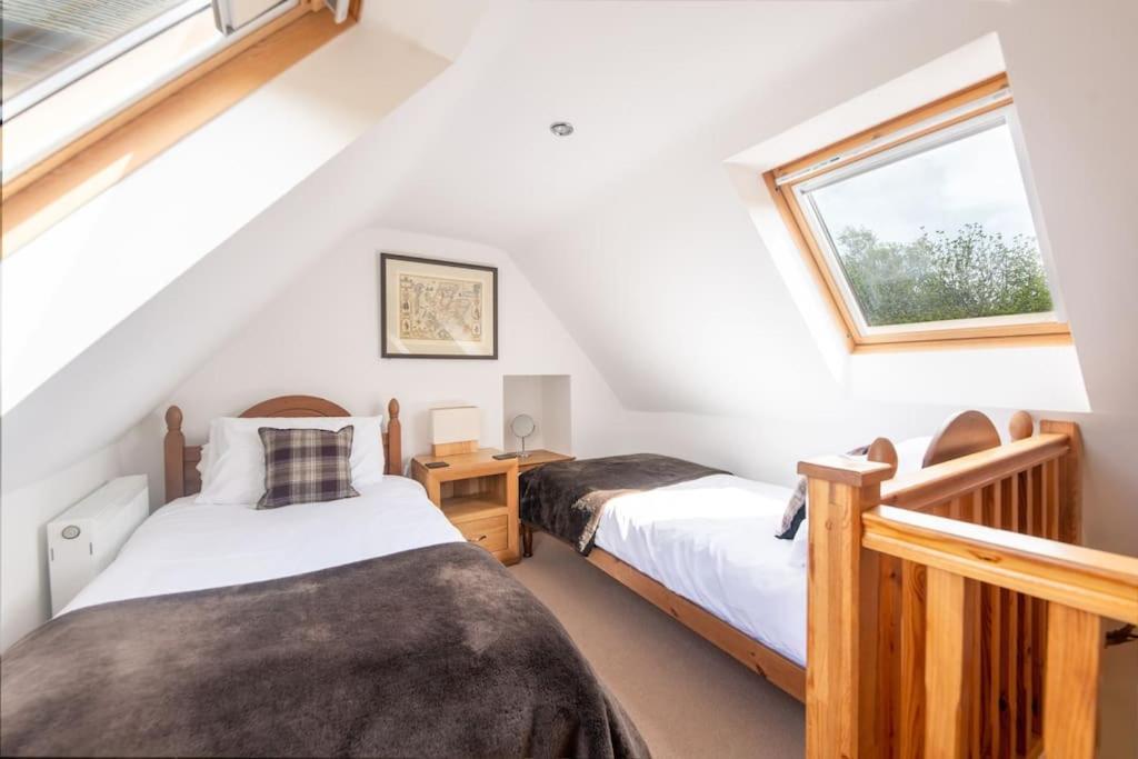 Cosy & Rustic Retreat - Woodland Cottage. Nairn Buitenkant foto